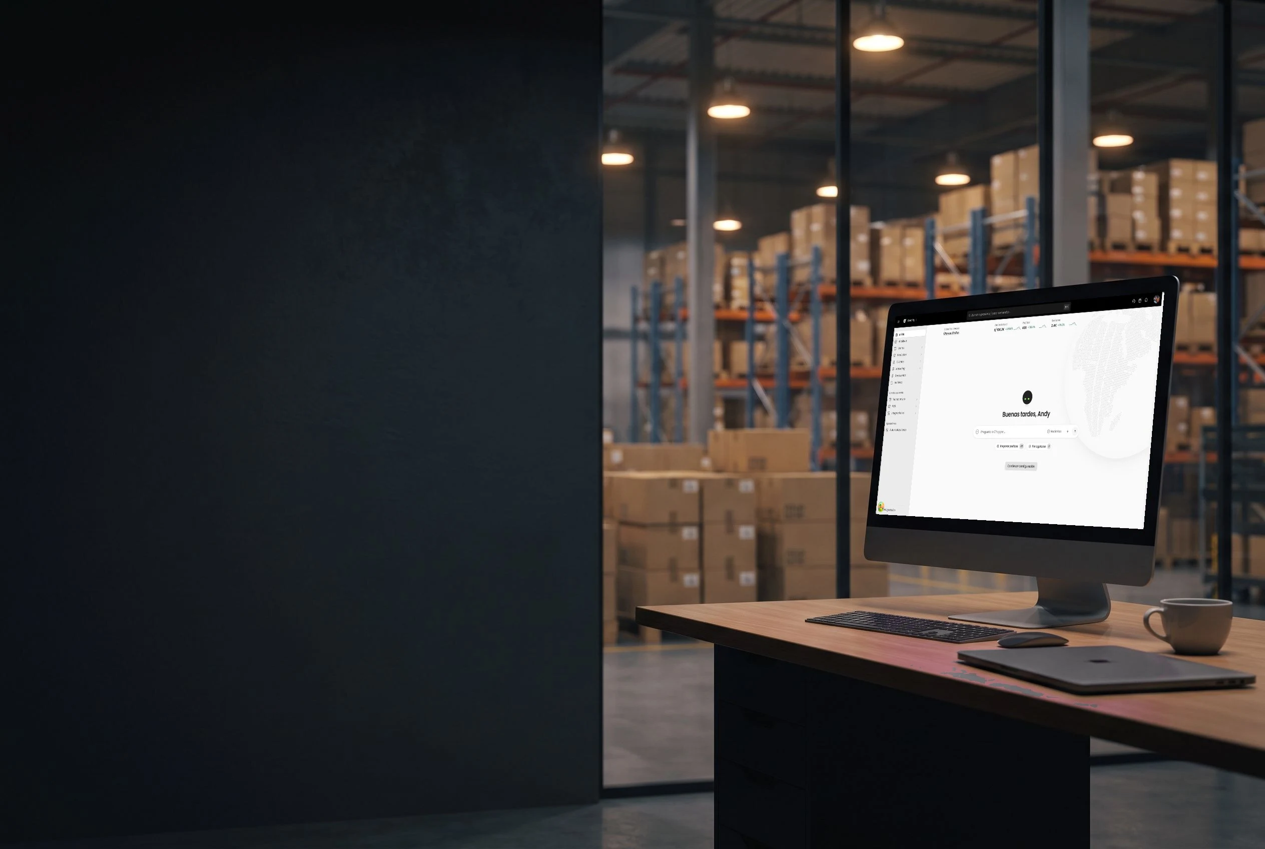 Centro de distribución con el panel de Ecomiq abierto en una computadora